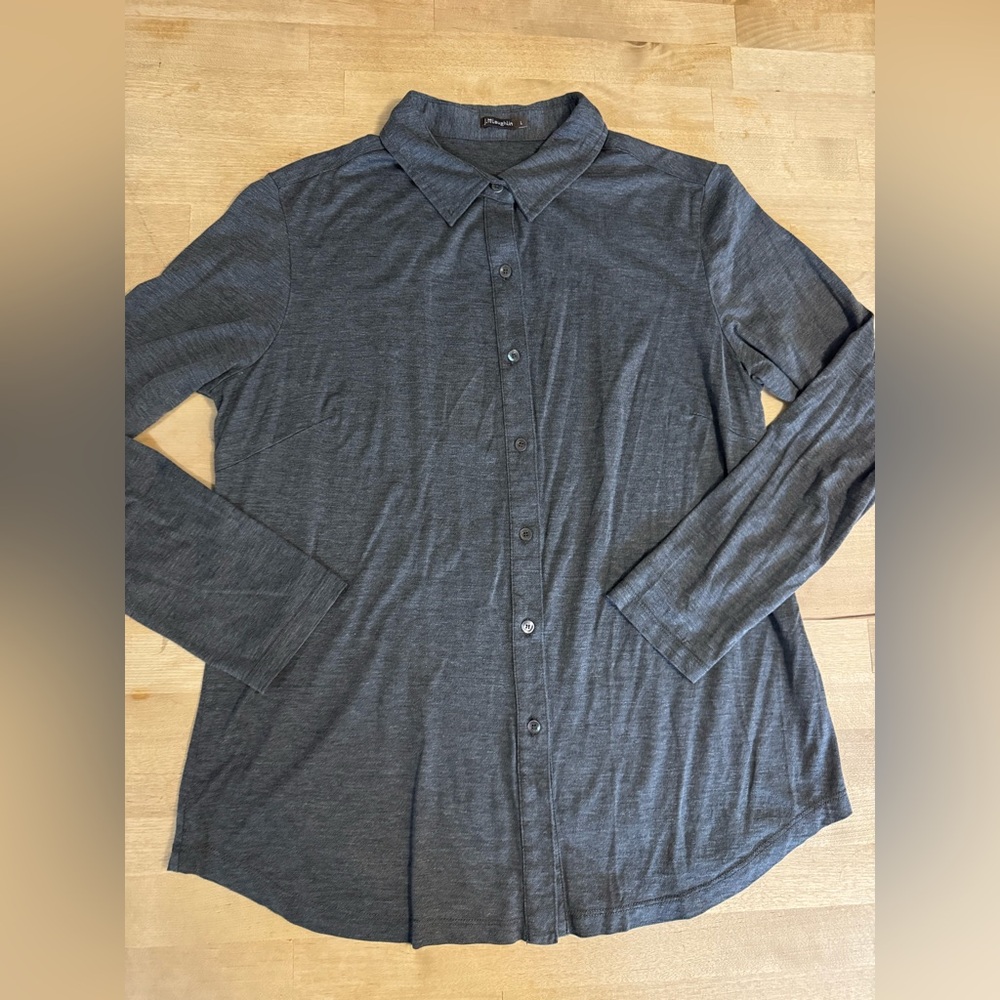 J. McLaughlin women’s Charcoal silk blend Button-Down Shirt